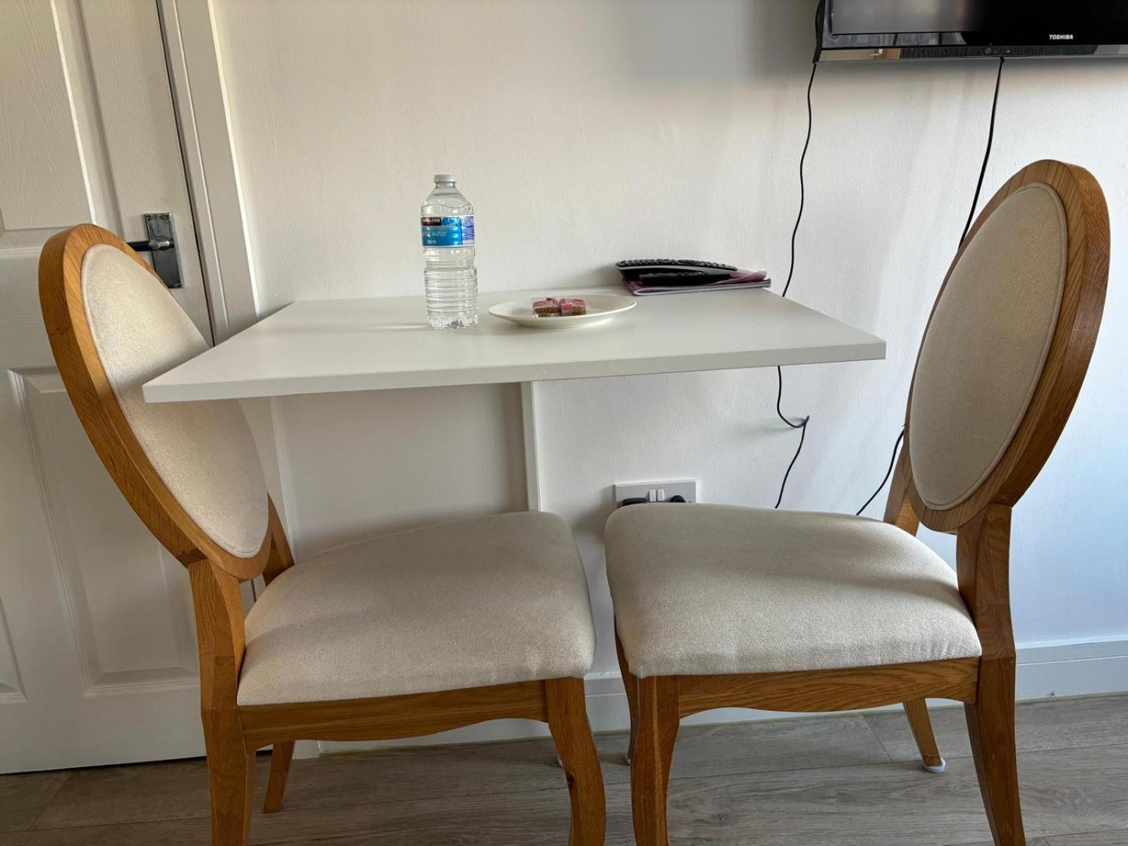 Modern & Cozy Gem - 10Min To City Center - Parking York Exterior foto